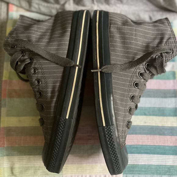 Converse All Stars size 8M/10W, grey and black (all converse run big) - Picture 3 of 6